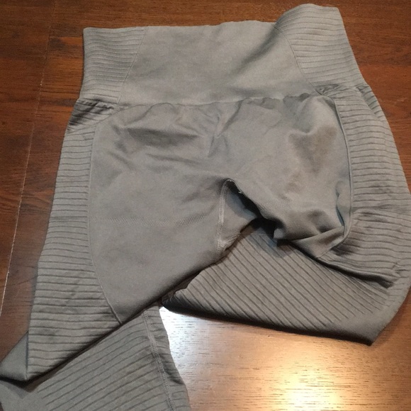 Gymshark Like Pants - Picture 4 of 4